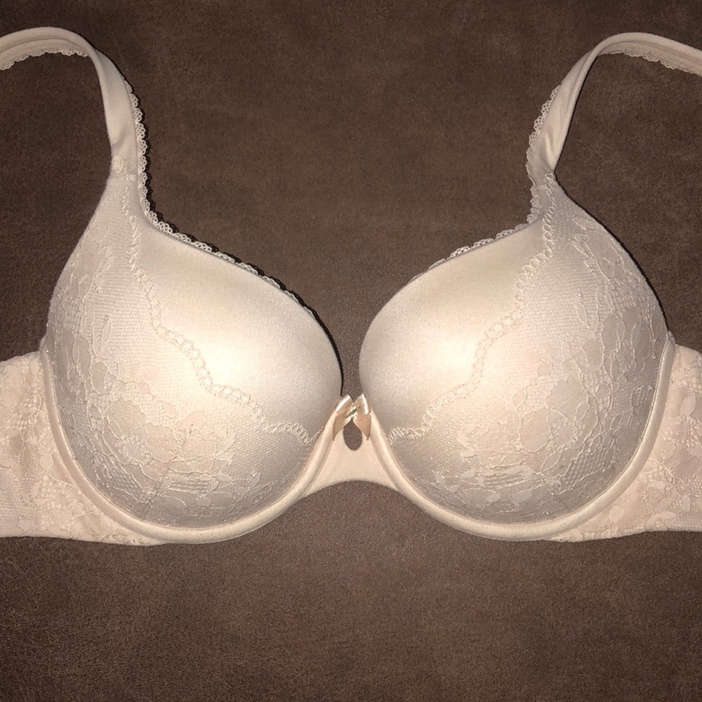 Body By Victoria Push Up Bra